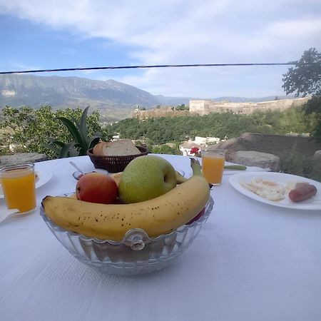 Arpet Guesthouse Gjirokastër المظهر الخارجي الصورة